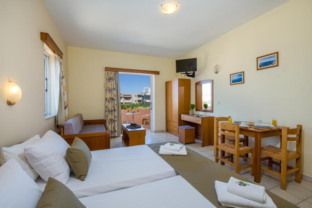 Dias Hotel Apartments Agia Marina  Bagian luar foto