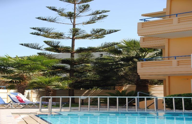 Dias Hotel Apartments Agia Marina  Bagian luar foto