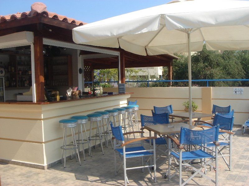 Dias Hotel Apartments Agia Marina  Bagian luar foto