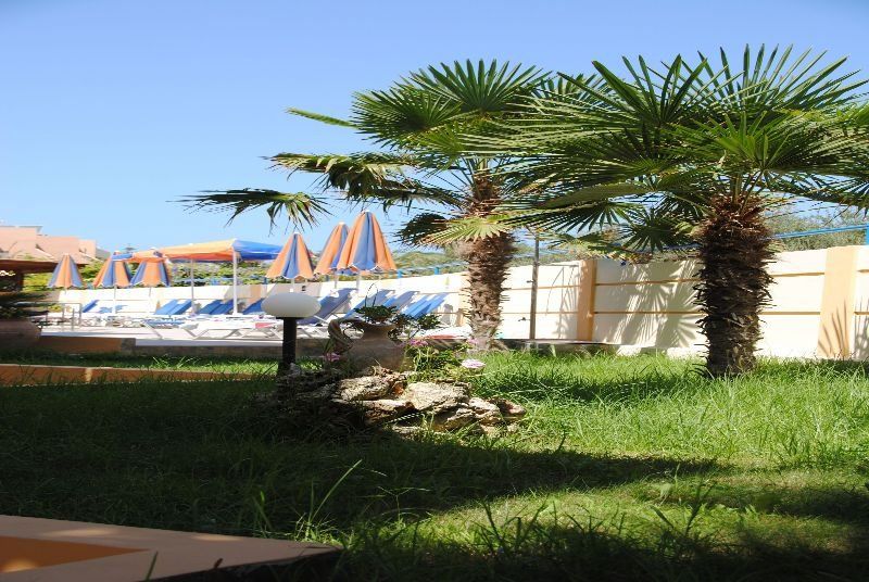 Dias Hotel Apartments Agia Marina  Bagian luar foto