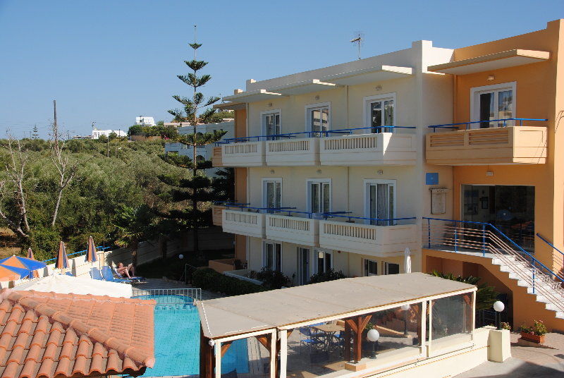 Dias Hotel Apartments Agia Marina  Bagian luar foto