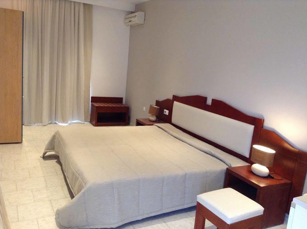 Dias Hotel Apartments Agia Marina  Bagian luar foto